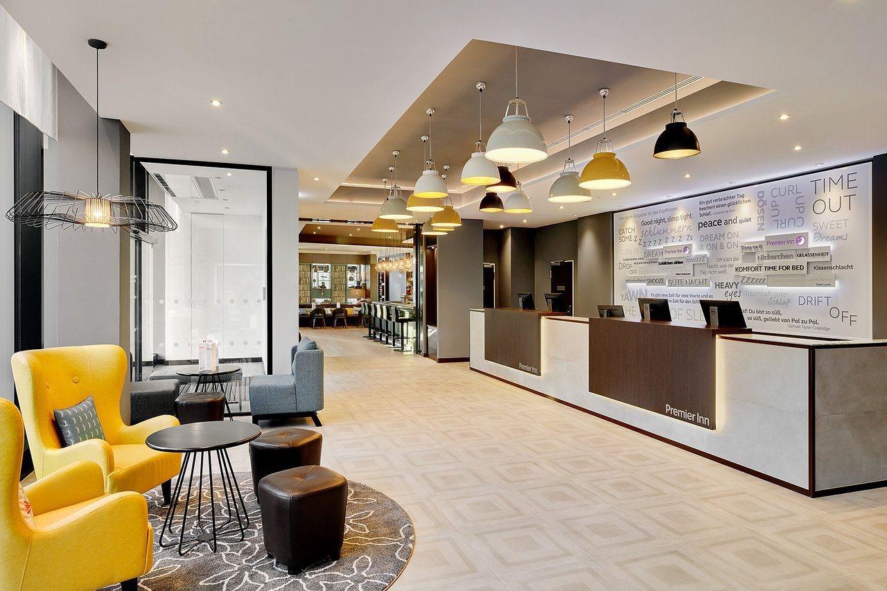 Premier Inn Hamburg City Экстерьер фото