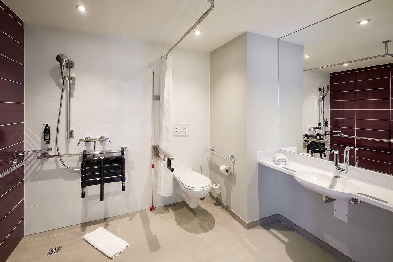 Premier Inn Hamburg City Экстерьер фото