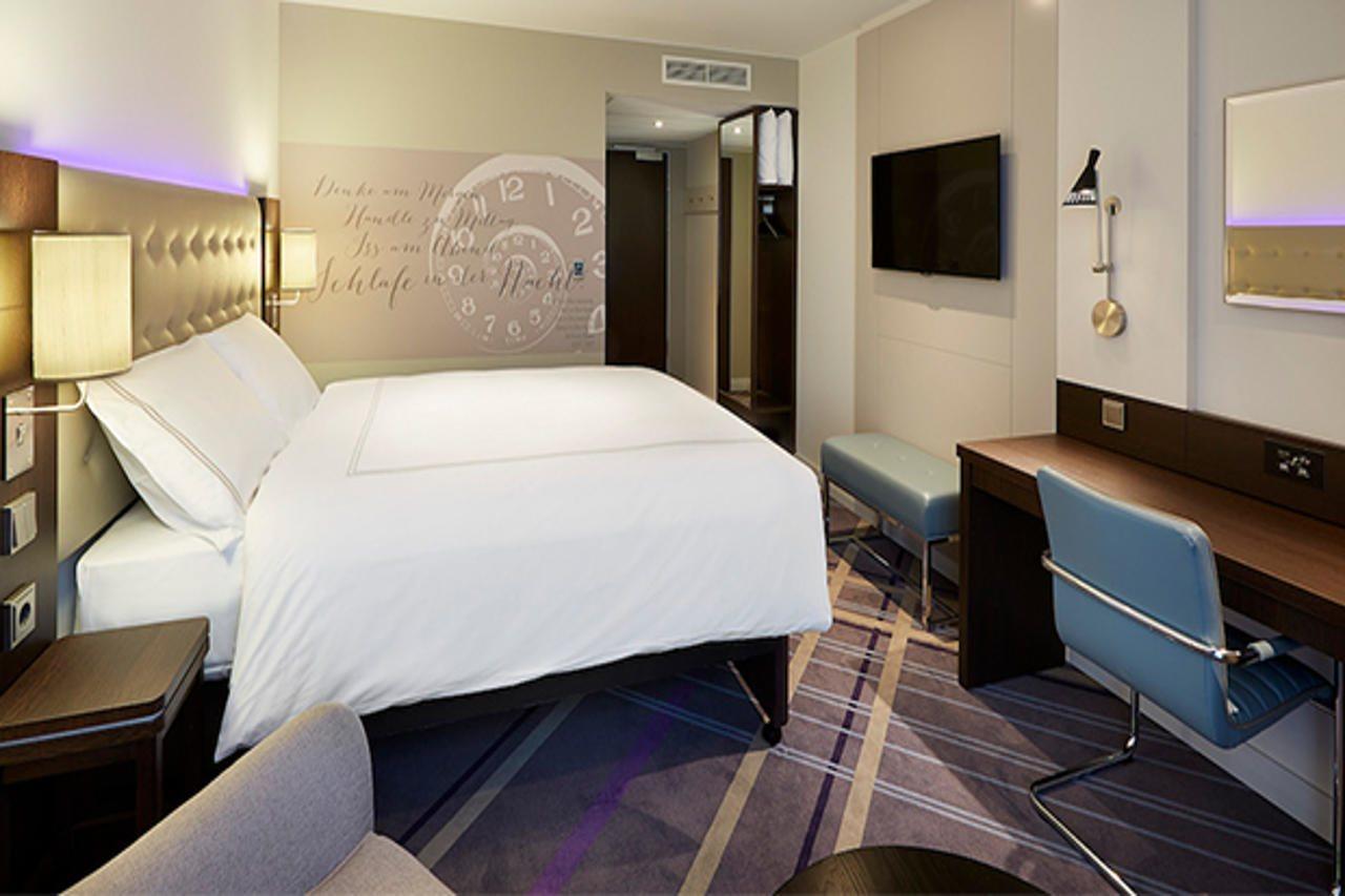 Premier Inn Hamburg City Экстерьер фото