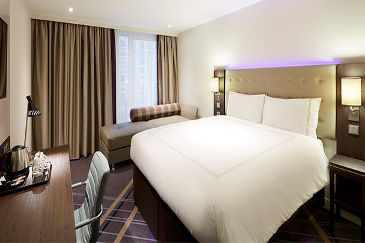 Premier Inn Hamburg City Экстерьер фото